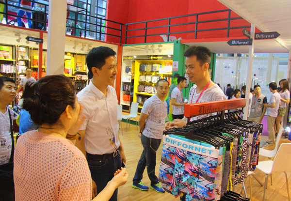 名人(rén)世家(jiā)積極籌備2015深圳國(guó)際內(nèi)衣展